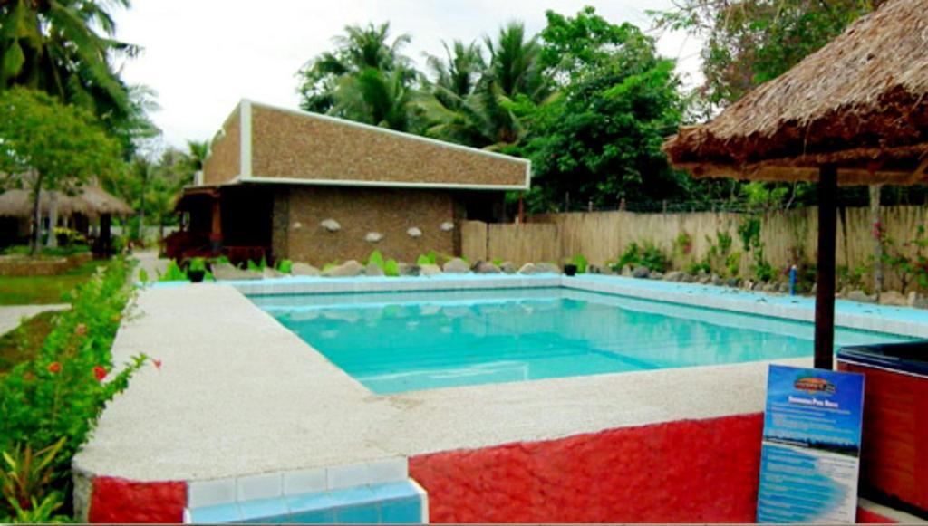 Cooper'S Beach Resort Lucbuan Exterior photo