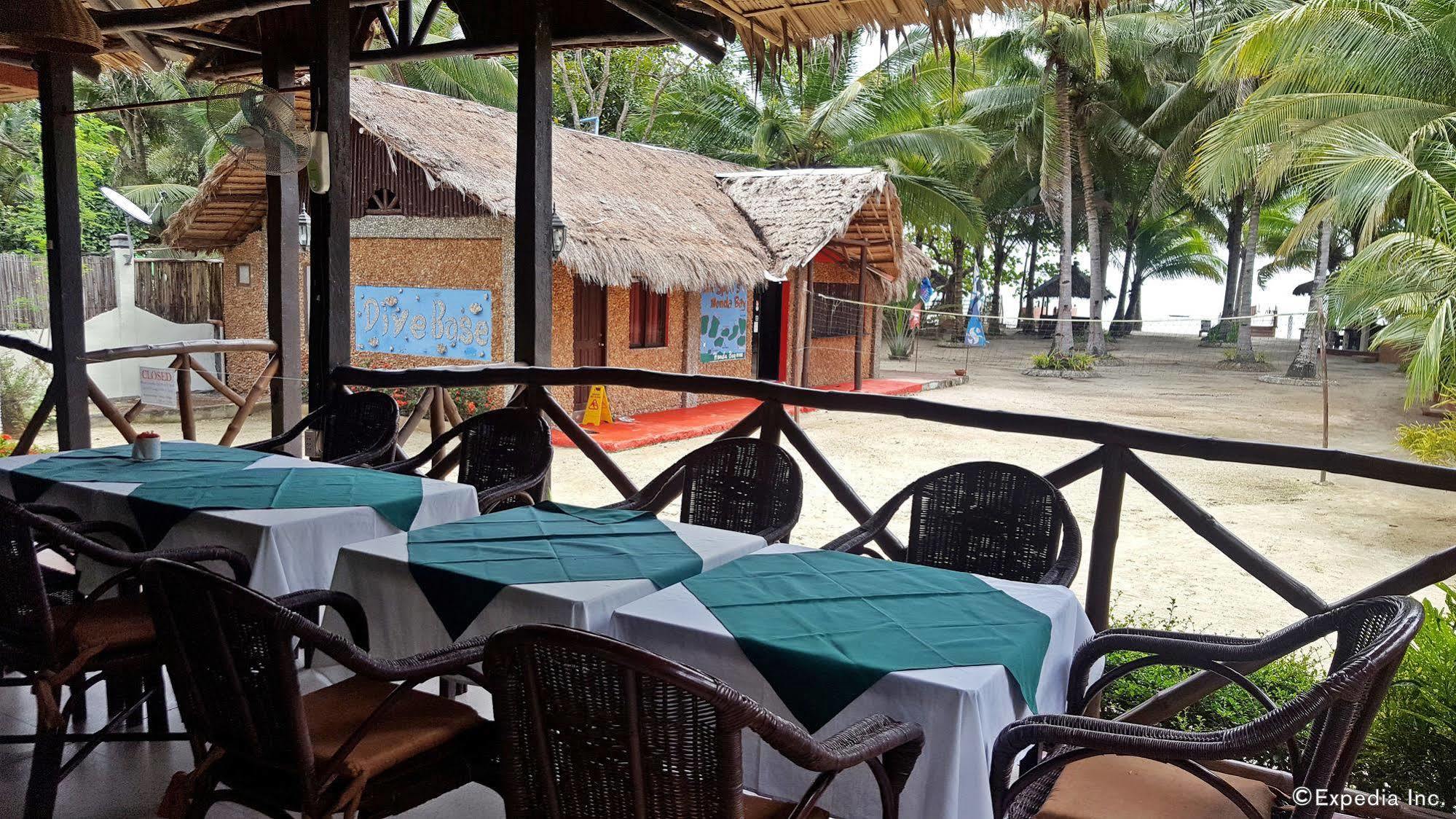 Cooper'S Beach Resort Lucbuan Exterior photo