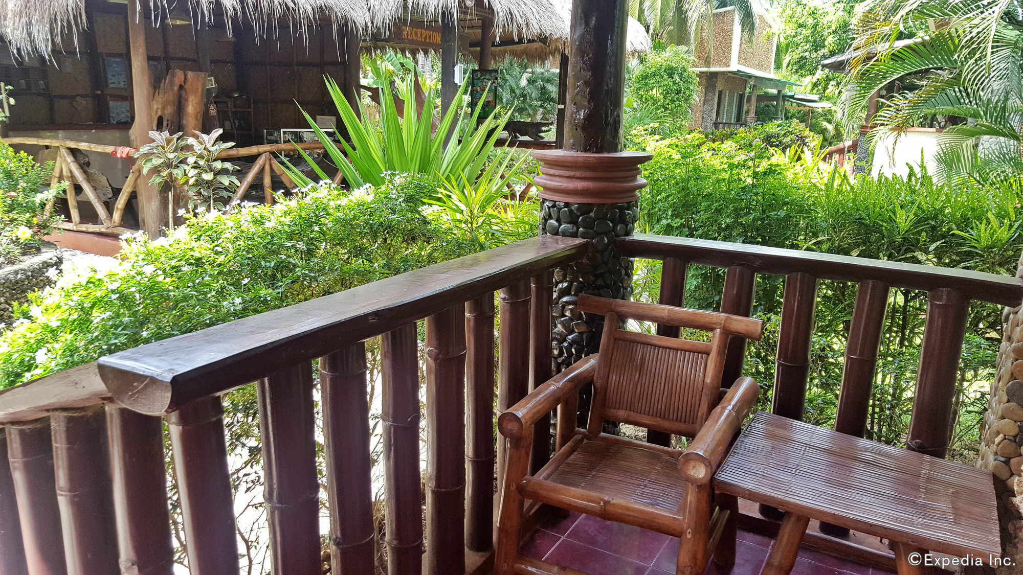 Cooper'S Beach Resort Lucbuan Exterior photo